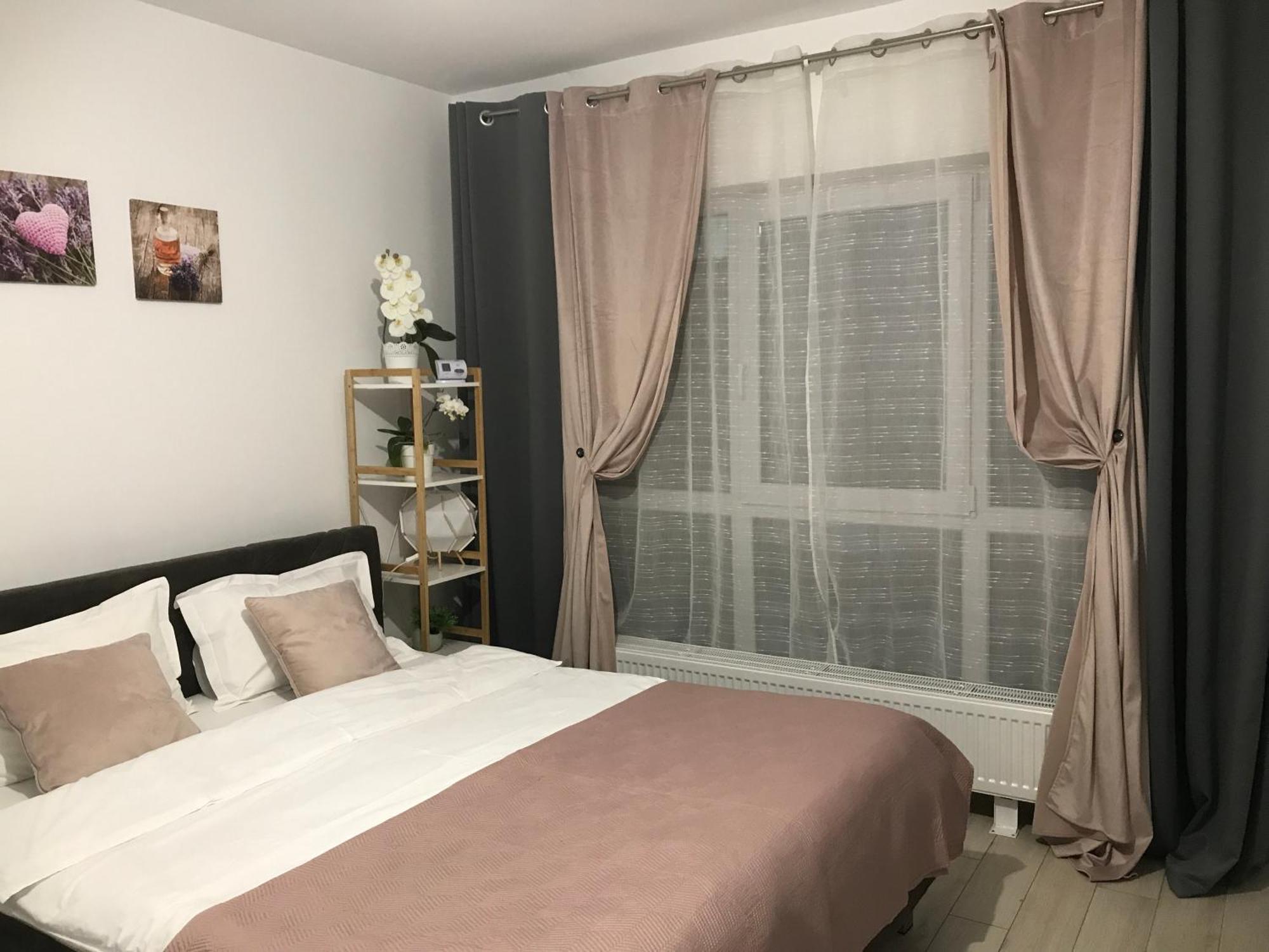 Rîşnov Deea H24 아파트 외부 사진
